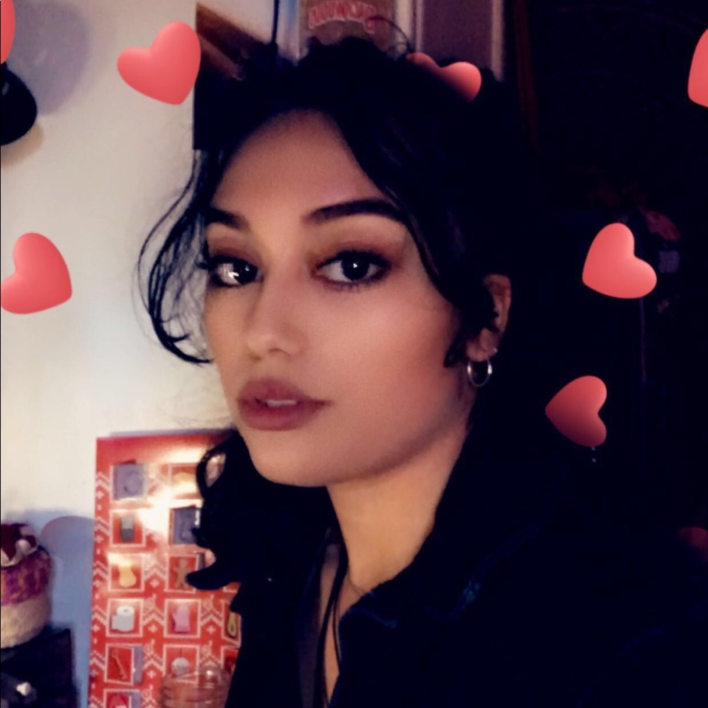 Meet your Posher, Amber